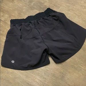 Lululemon Shorts Size 4